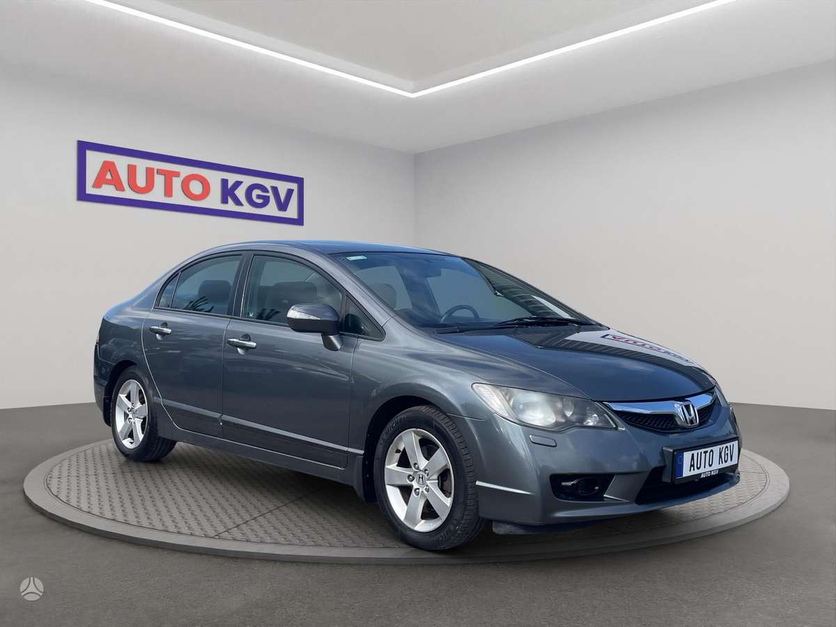 Honda Civic, 1.8 l., hatchback