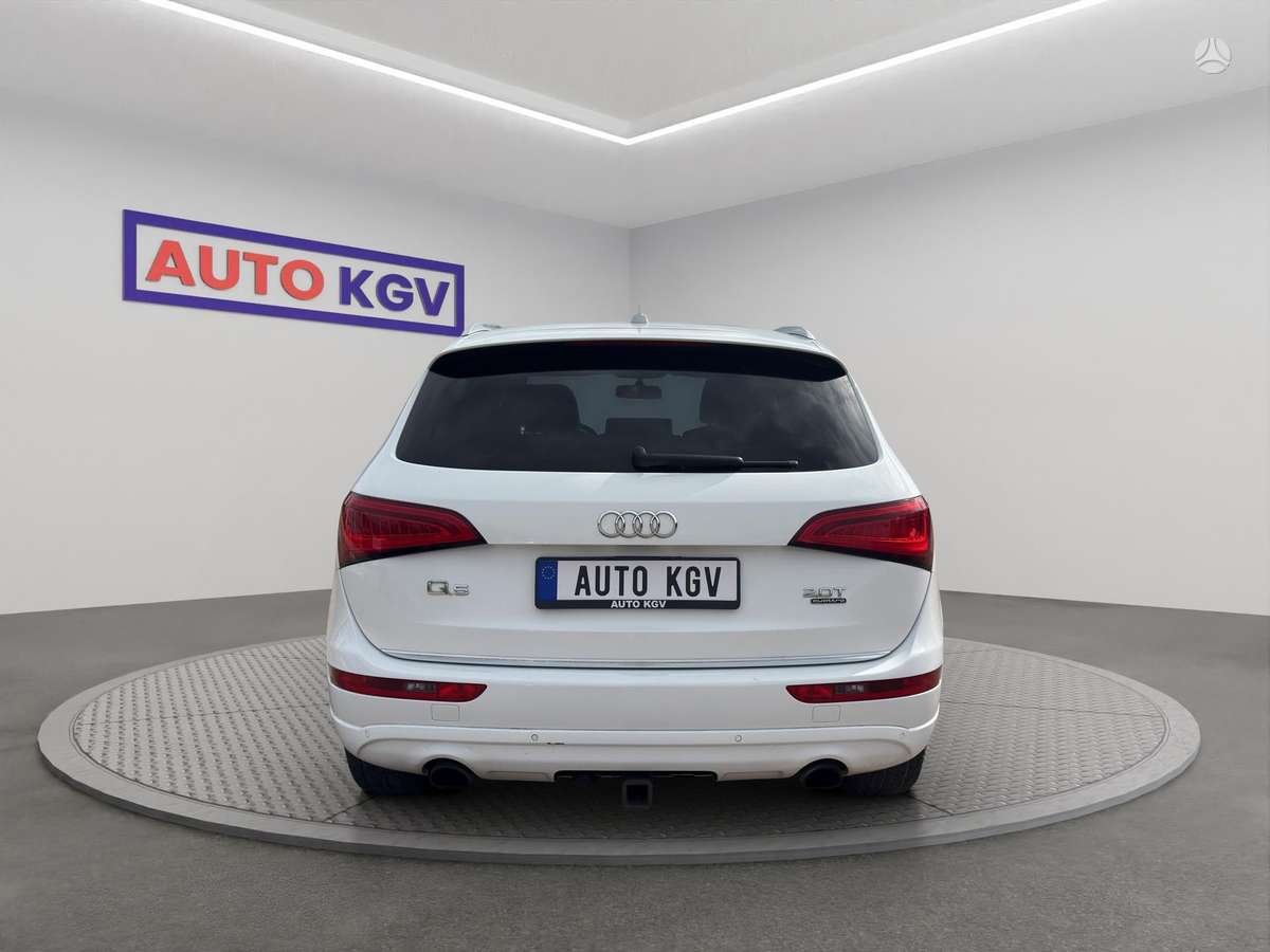 Audi Q5, 2.0 l., Внедорожник / Кроссовер