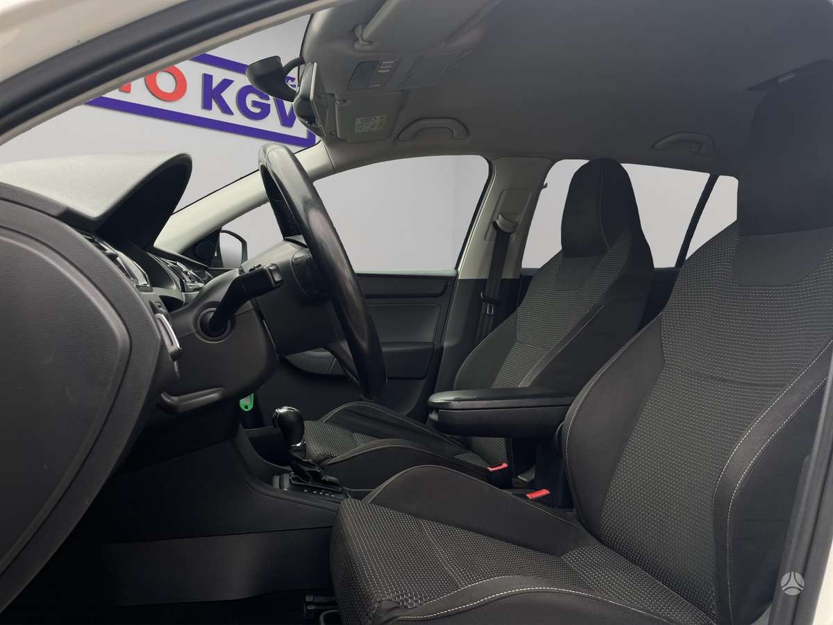Skoda Rapid, 1.6 l., hatchback