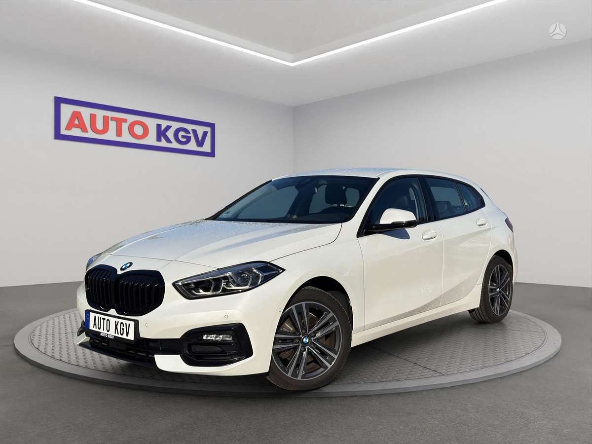 BMW 118, 1.5 l., Хэтчбек