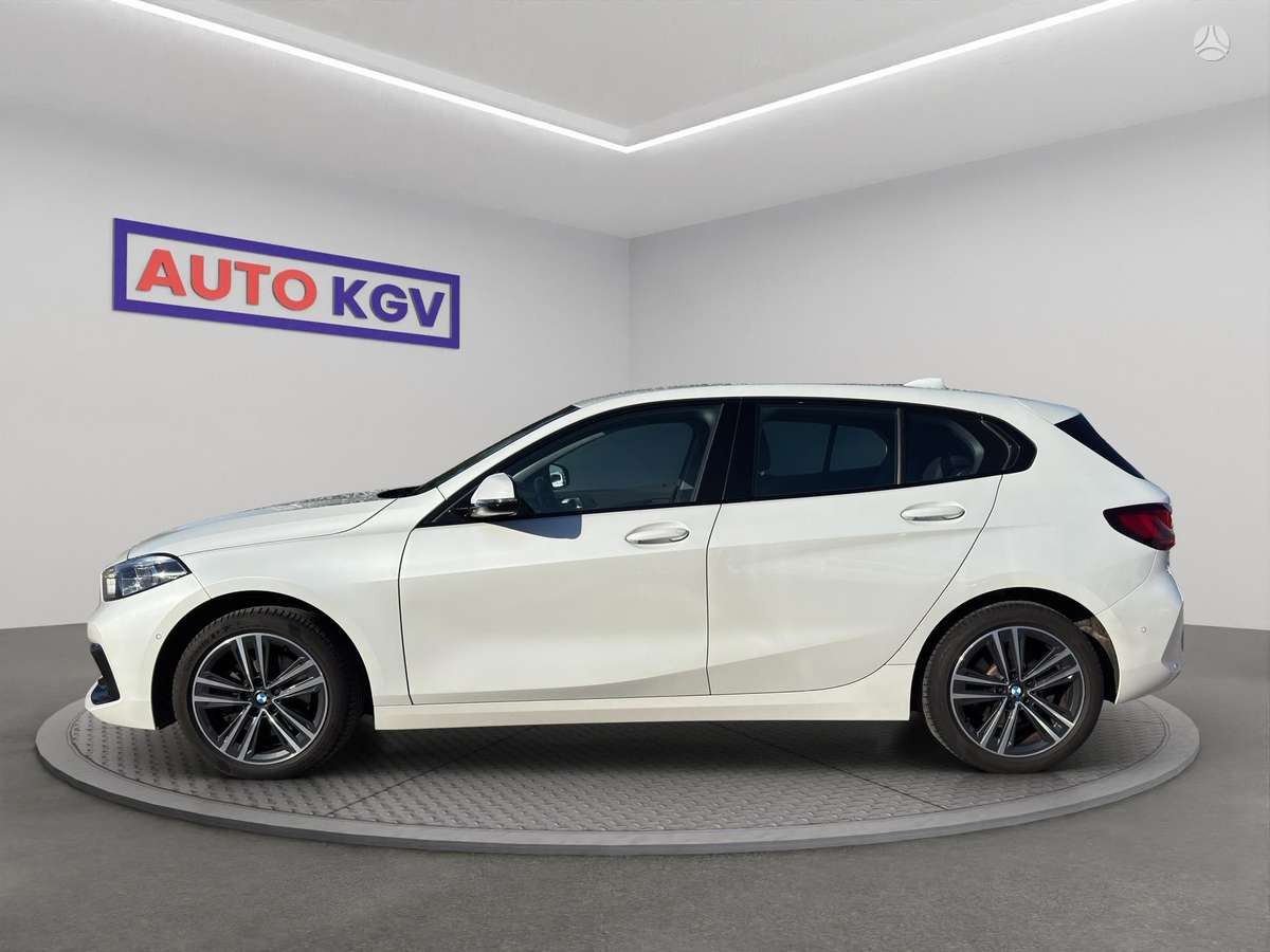 BMW 118, 1.5 l., Хэтчбек