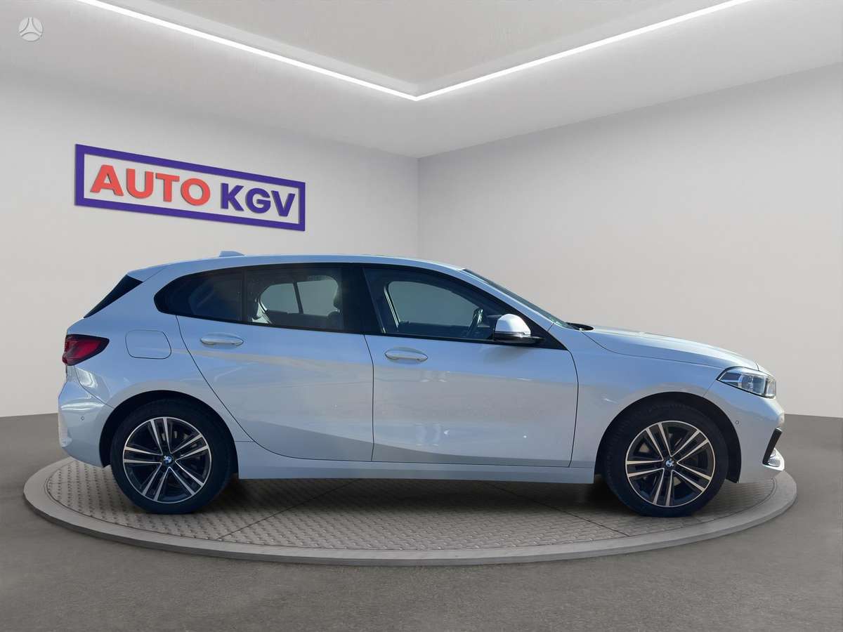 BMW 118, 1.5 l., Хэтчбек