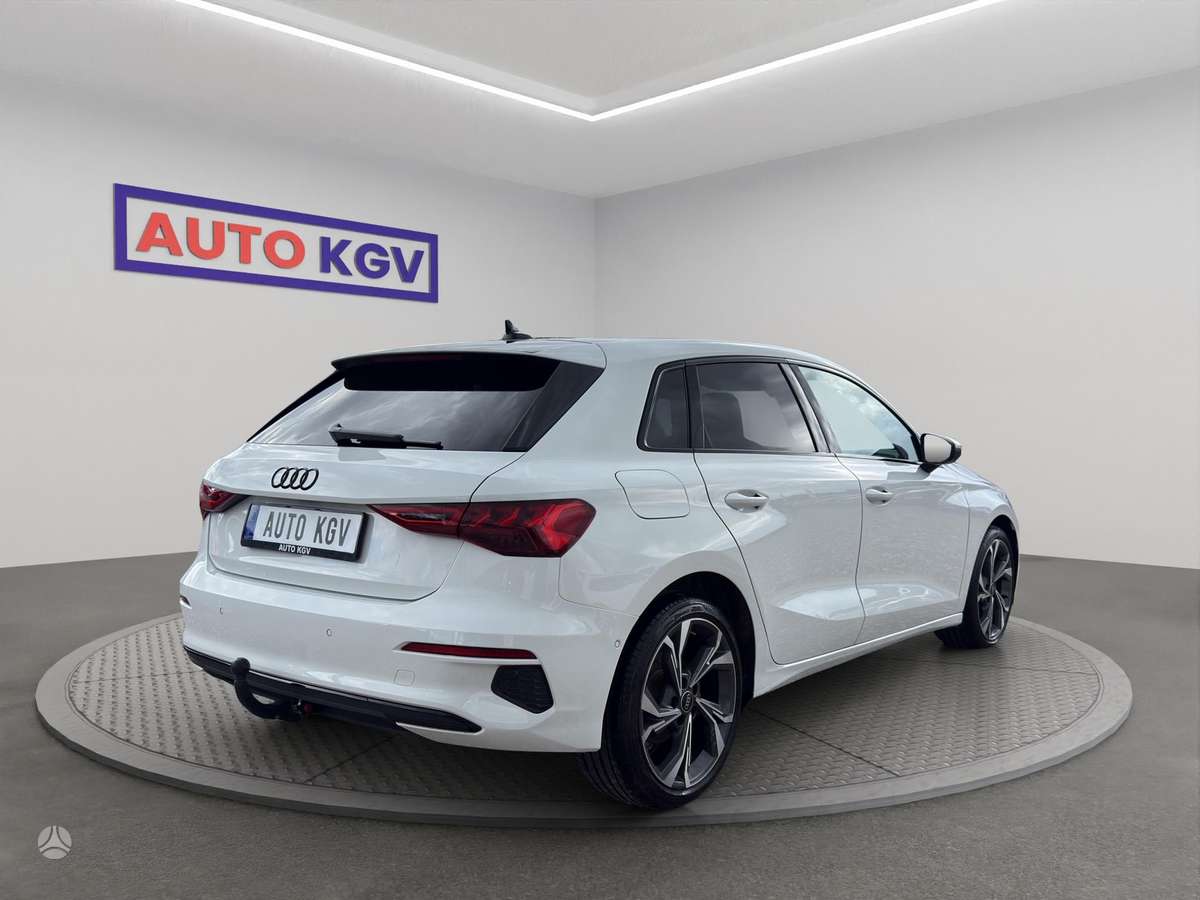 Audi A3, 1.5 l., hatchback
