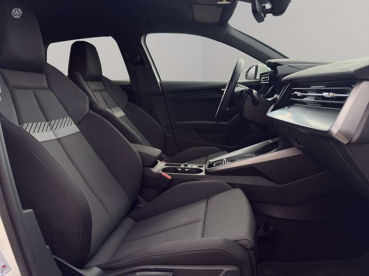 Audi A3, 1.5 l., hatchback