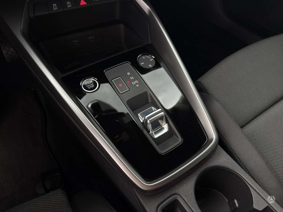 Audi A3, 1.5 l., hatchback