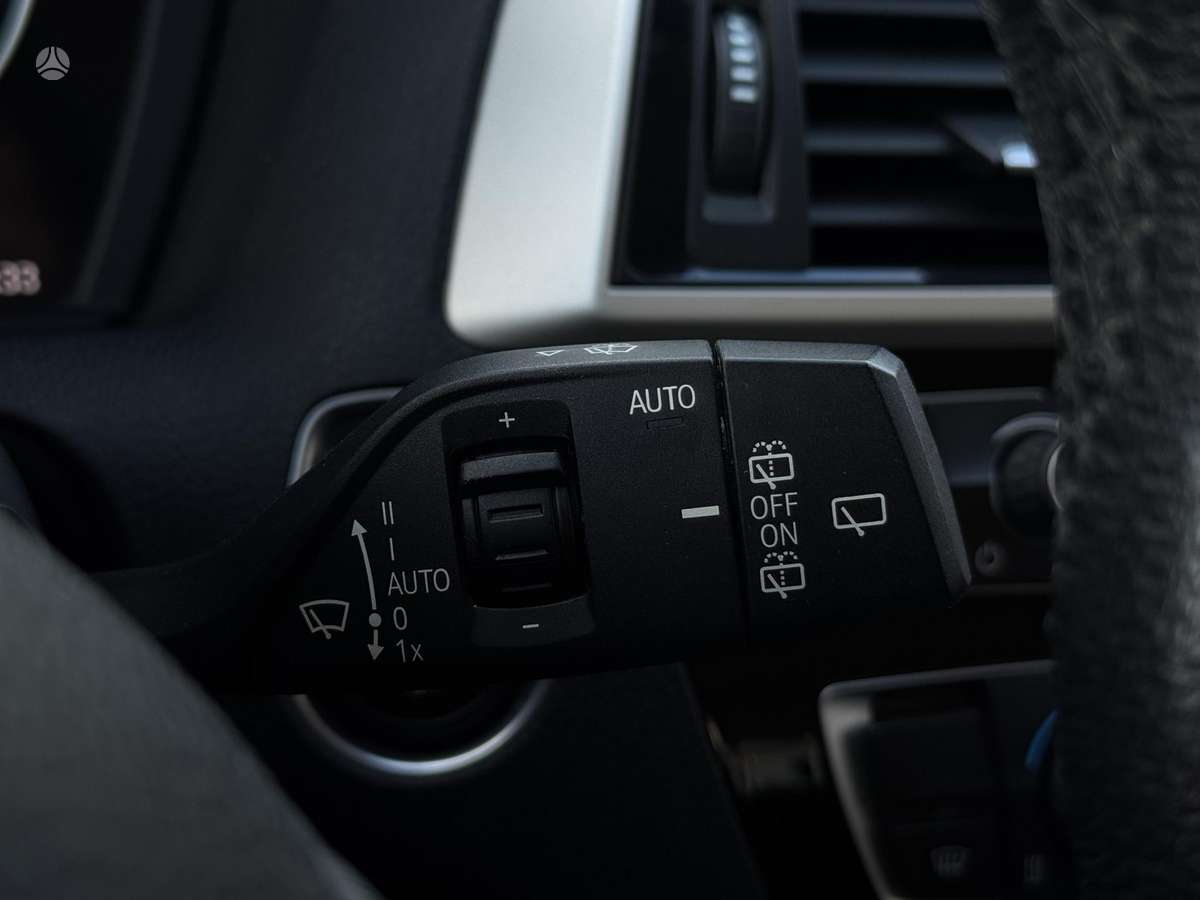 BMW 118, 1.5 l., hatchback