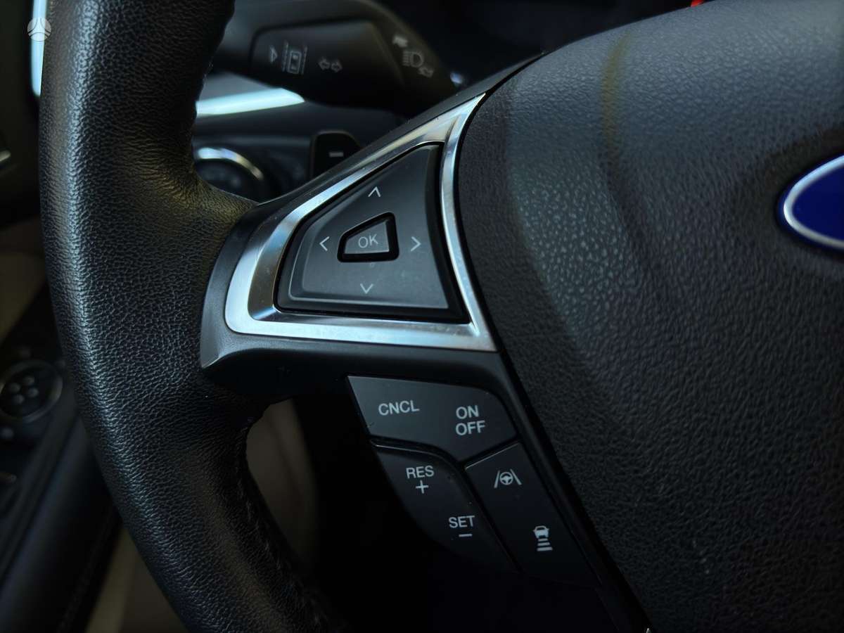 Ford Edge, 2.0 l., off-road / crossover