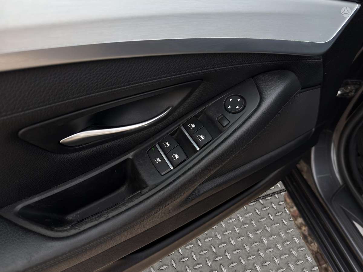 BMW 520, 2.0 l., universalas