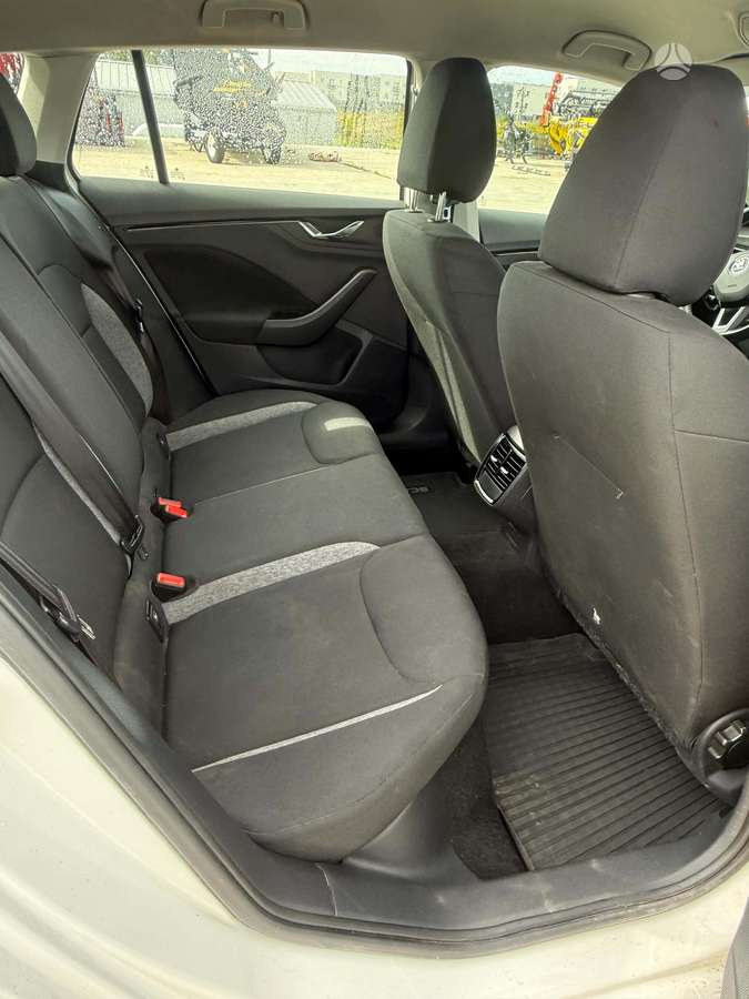 Skoda Scala, 1.6 l., hatchback