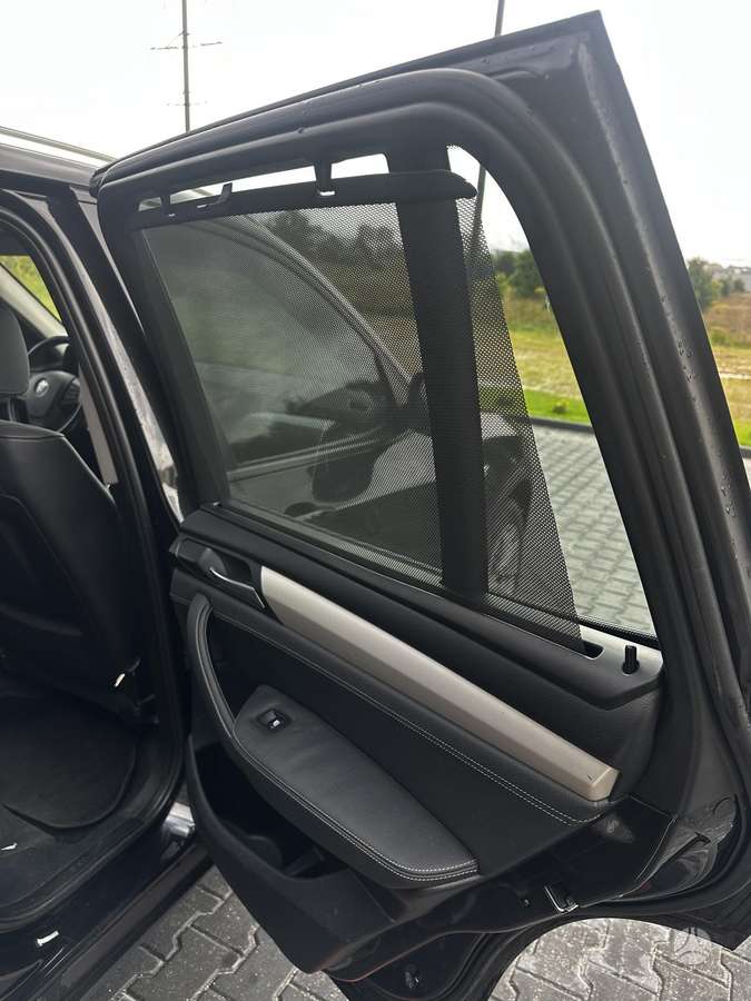 BMW X3, 2.0 l., off-road / crossover
