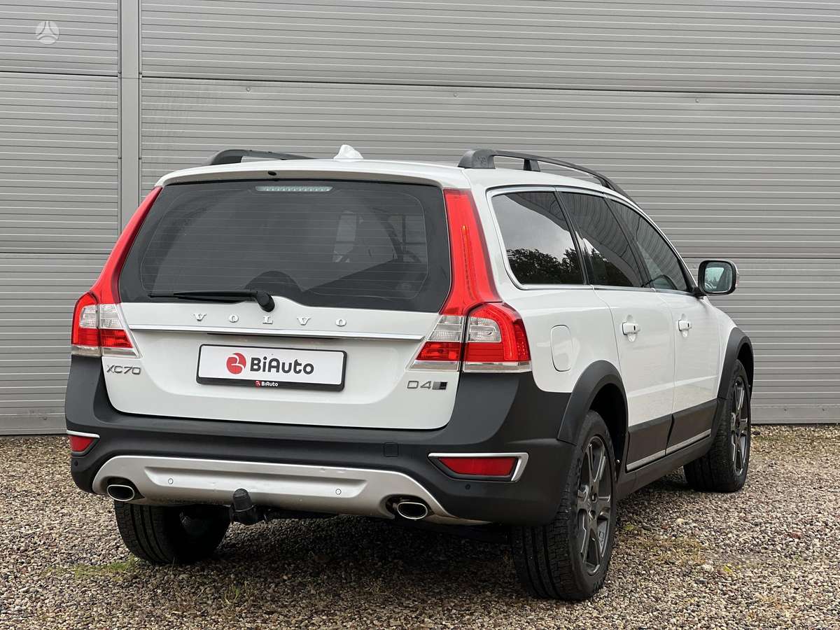 Volvo XC70, 2.4 l., wagon