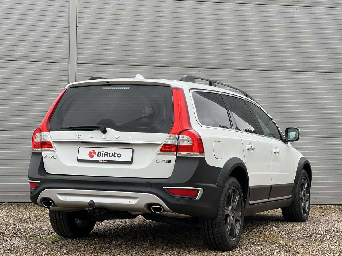Volvo XC70, 2.4 l., wagon