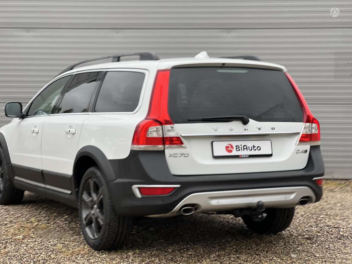 Volvo XC70, 2.4 l., wagon