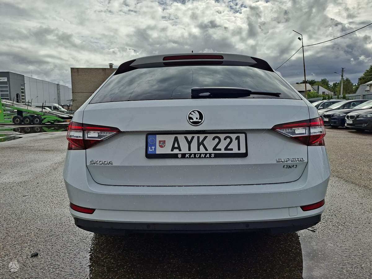 Skoda Superb, 2.0 l., Универсал