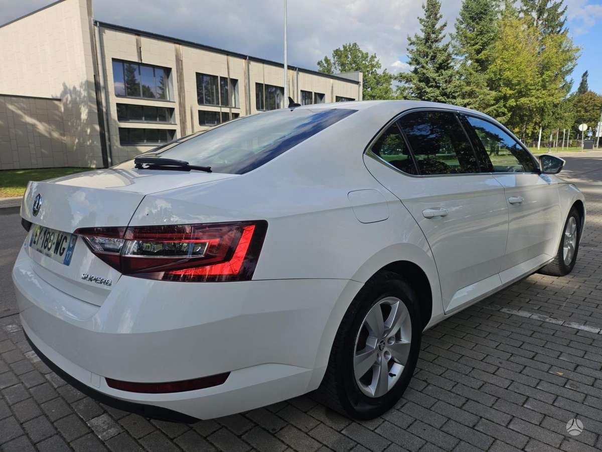 Skoda Superb, 2.0 l., Хэтчбек