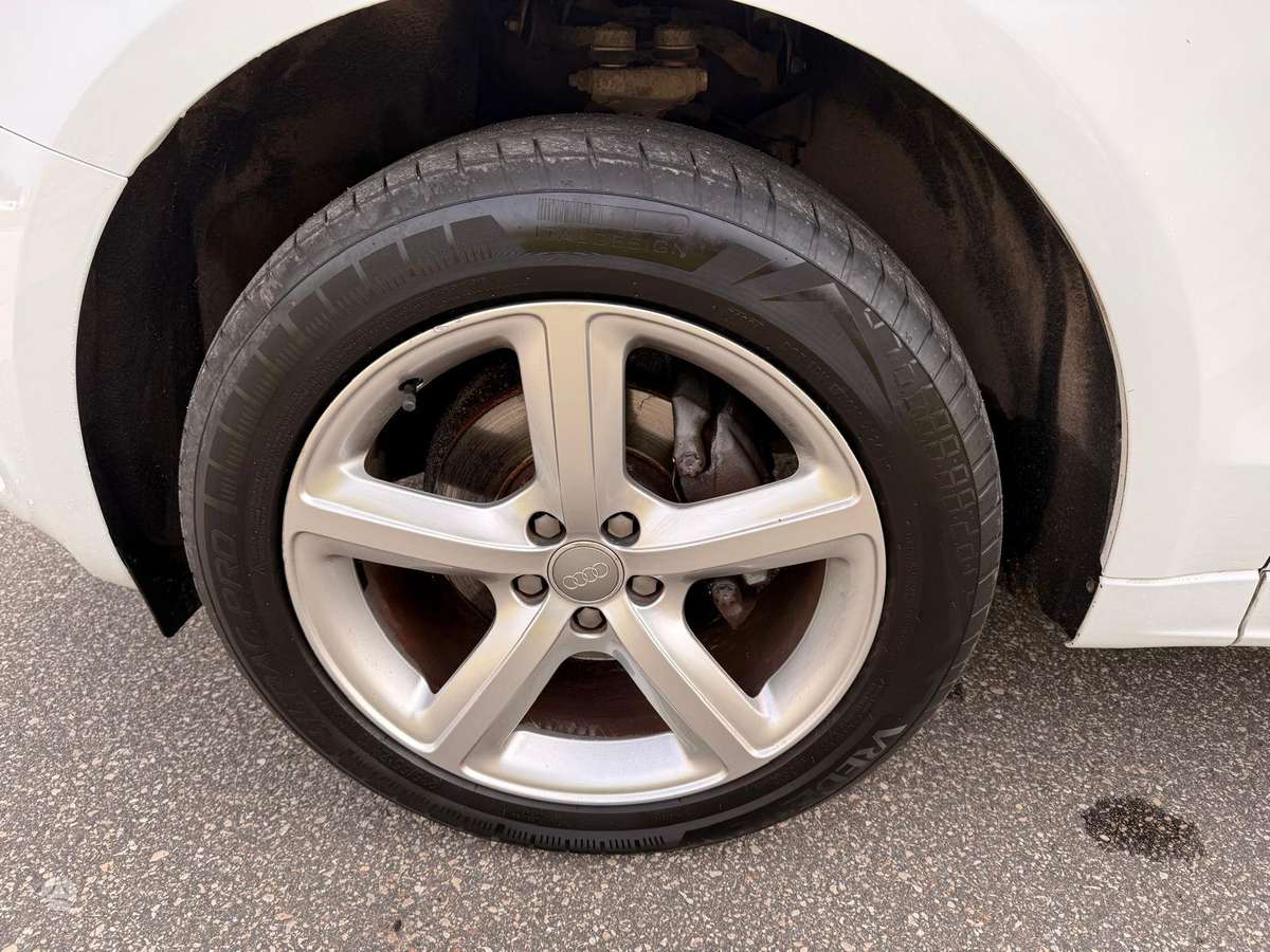 Audi Q5, 2.0 l., Внедорожник / Кроссовер