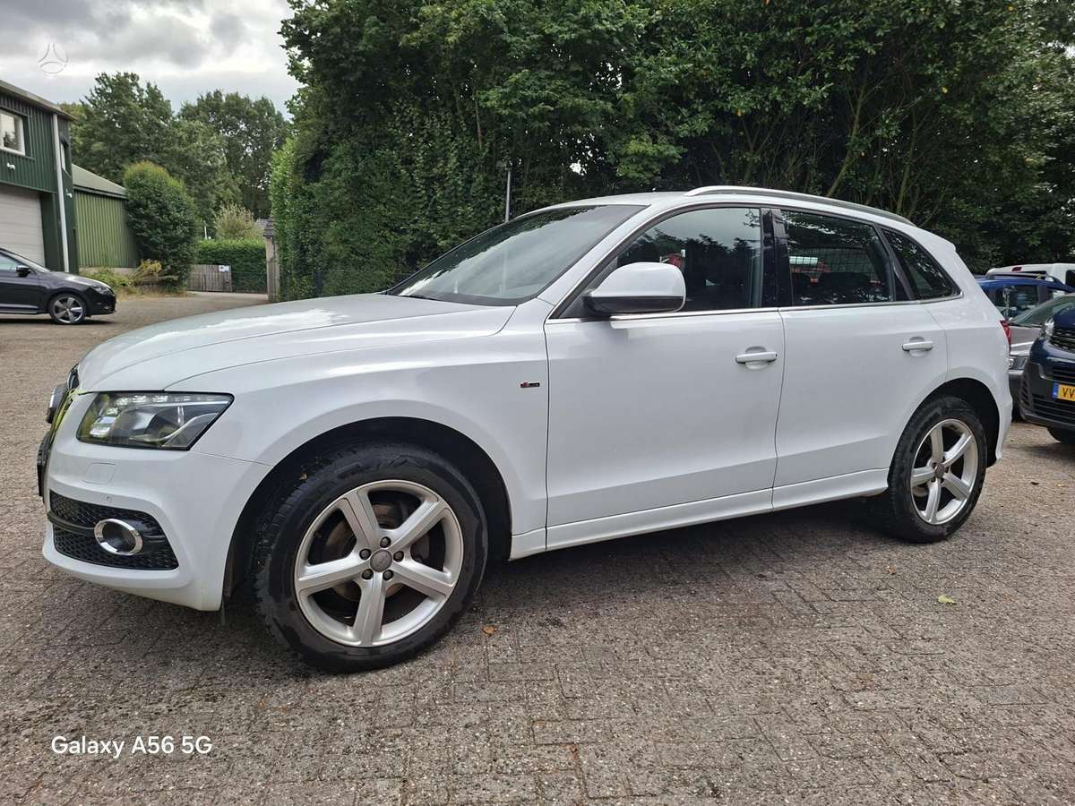 Audi Q5, 2.0 l., Внедорожник / Кроссовер