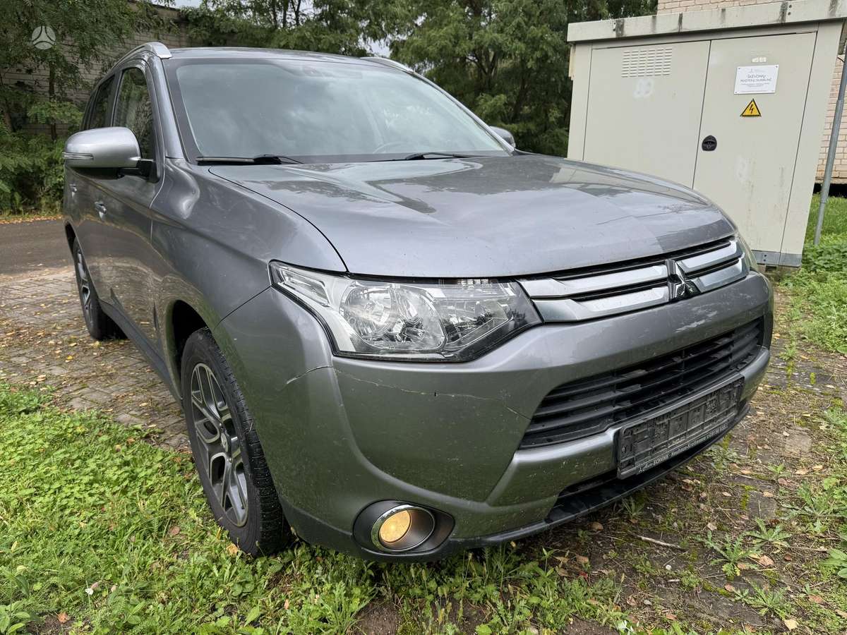 Mitsubishi Outlander, off-road / crossover