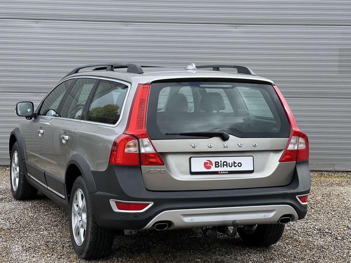 Volvo XC70, 2.4 l., Универсал