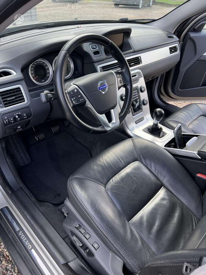 Volvo XC70, 2.4 l., Универсал