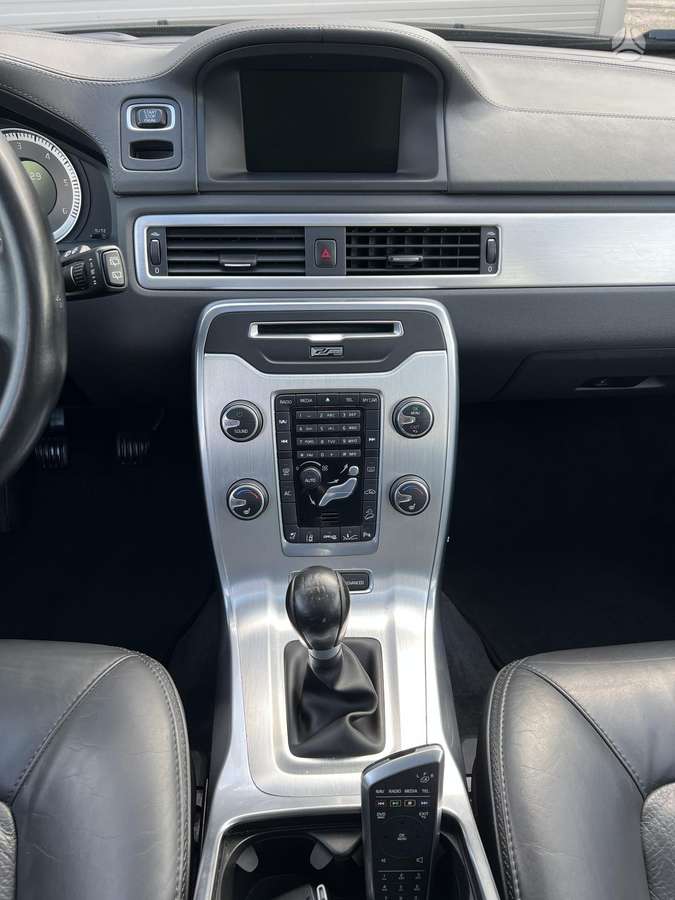 Volvo XC70, 2.4 l., wagon
