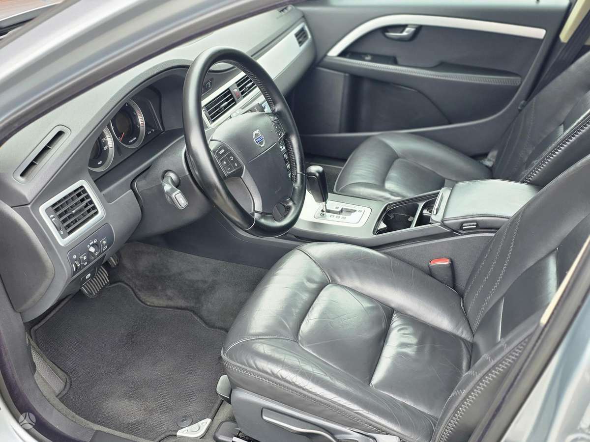 Volvo XC70, 2.4 l., universalas