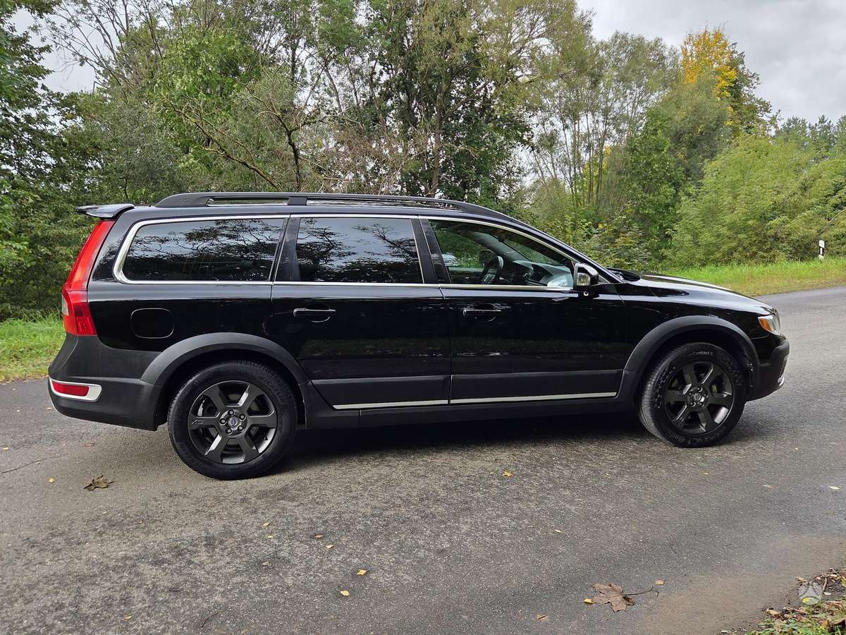 Volvo XC70, 2.0 l., Универсал