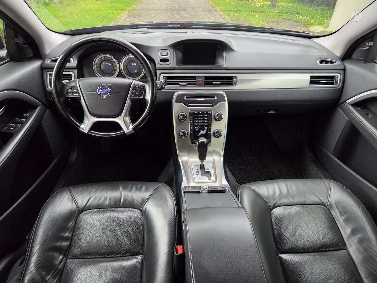 Volvo XC70, 2.0 l., Универсал