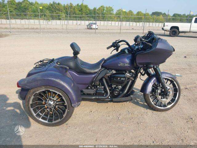 Harley-Davidson Road Glide, triračiai