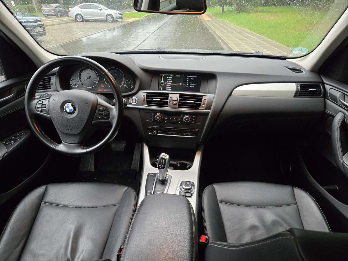 BMW X3, 2.0 l., off-road / crossover