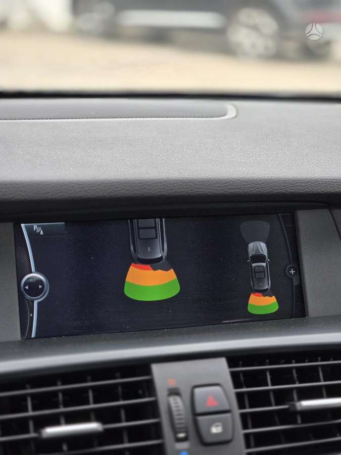 BMW X3, 2.0 l., off-road / crossover