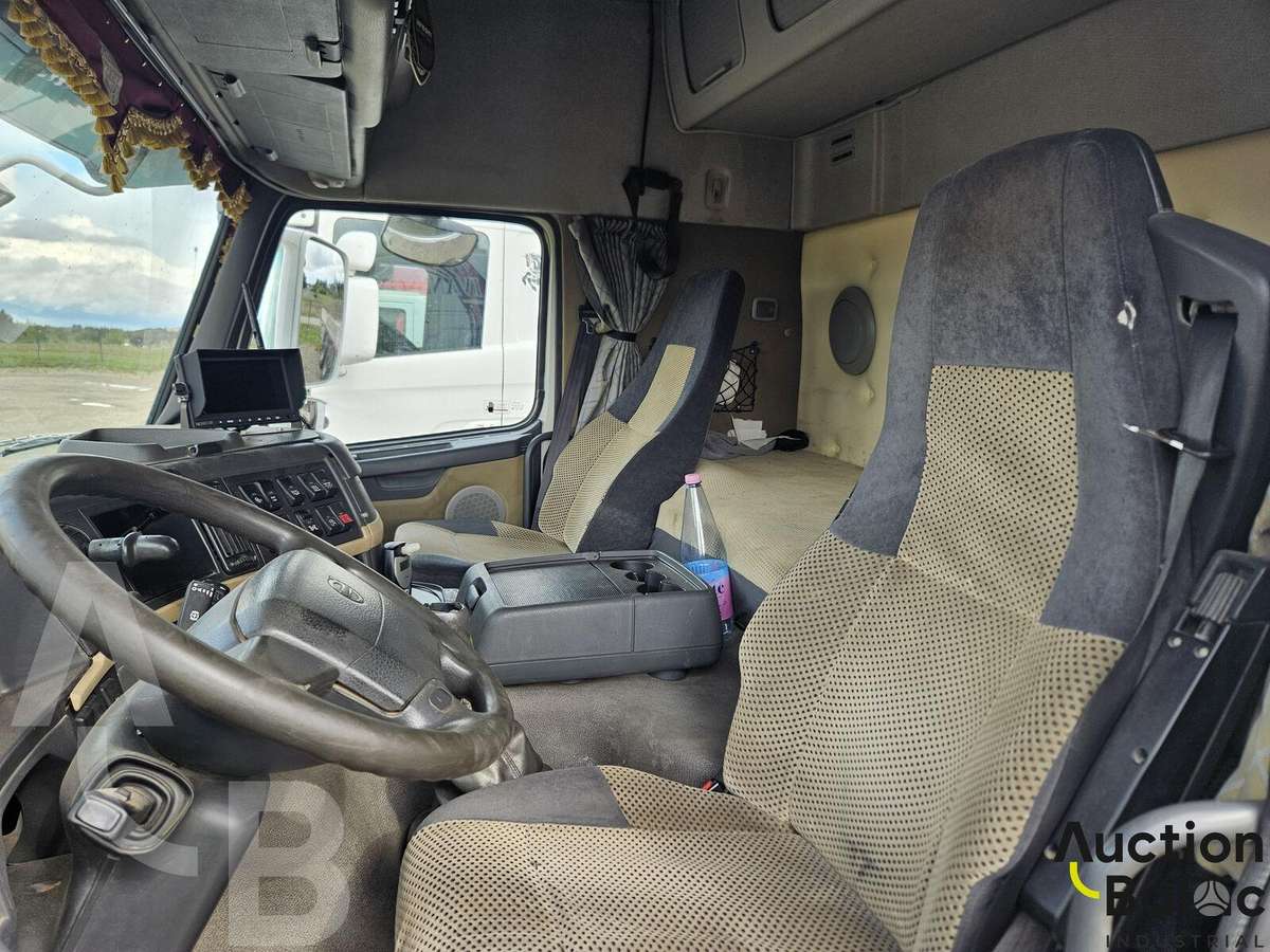 Volvo FM440, savivarčiai