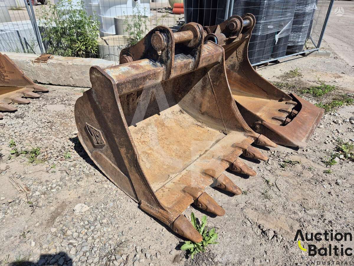 JCB JS 210 LC, excavator