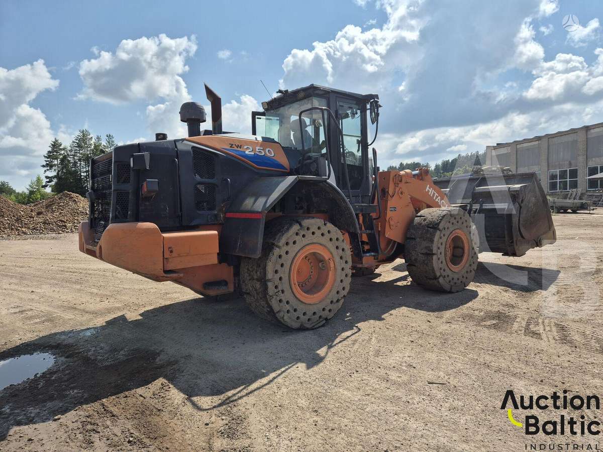 Hitachi ZW250-6, frontal loader