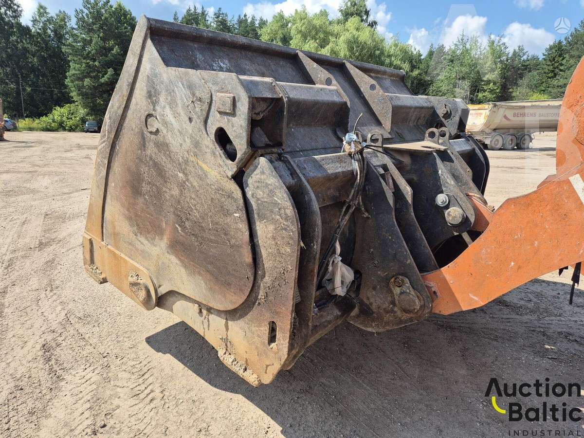 Hitachi ZW250-6, frontal loader