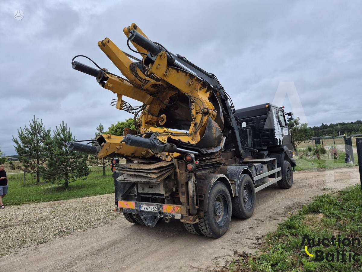 Scania P 113, timber trucks