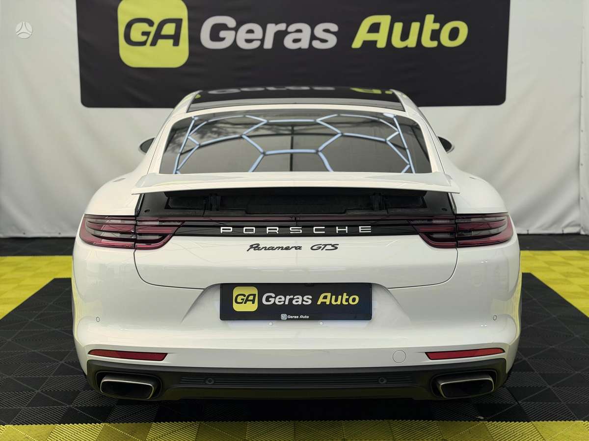 Porsche Panamera, 3.0 l., hatchback