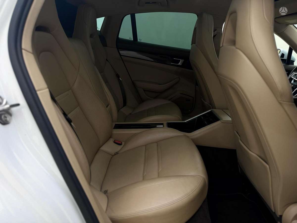 Porsche Panamera, 3.0 l., hatchback