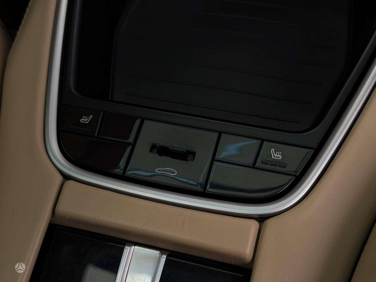 Porsche Panamera, 3.0 l., hatchback