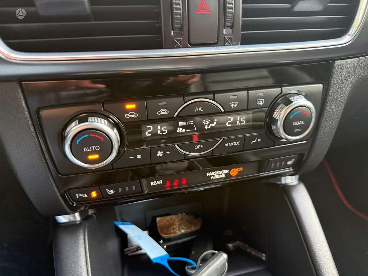 Mazda CX-5, 2.0 l., off-road / crossover