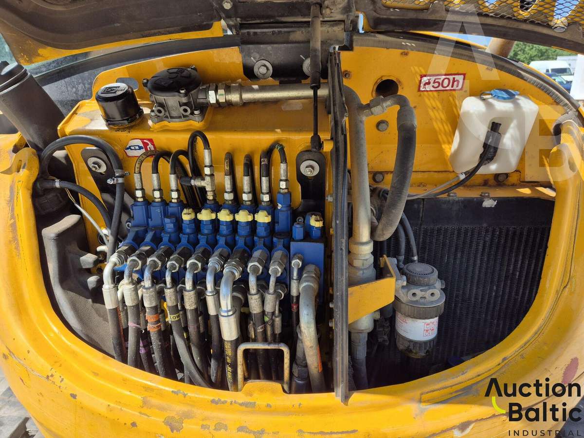 JCB 8045, mini ekskavatori