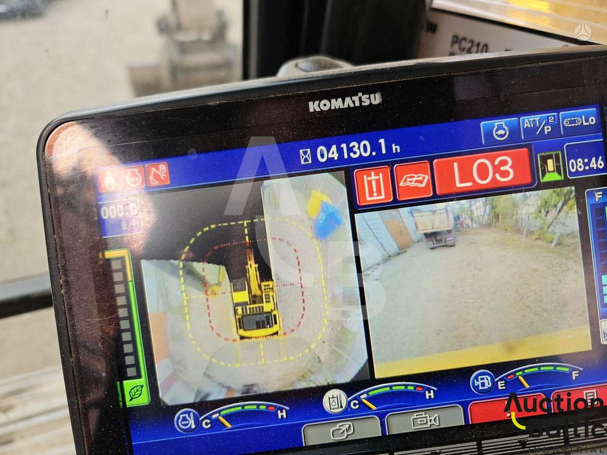 Komatsu PC210LC-11, экскаваторы