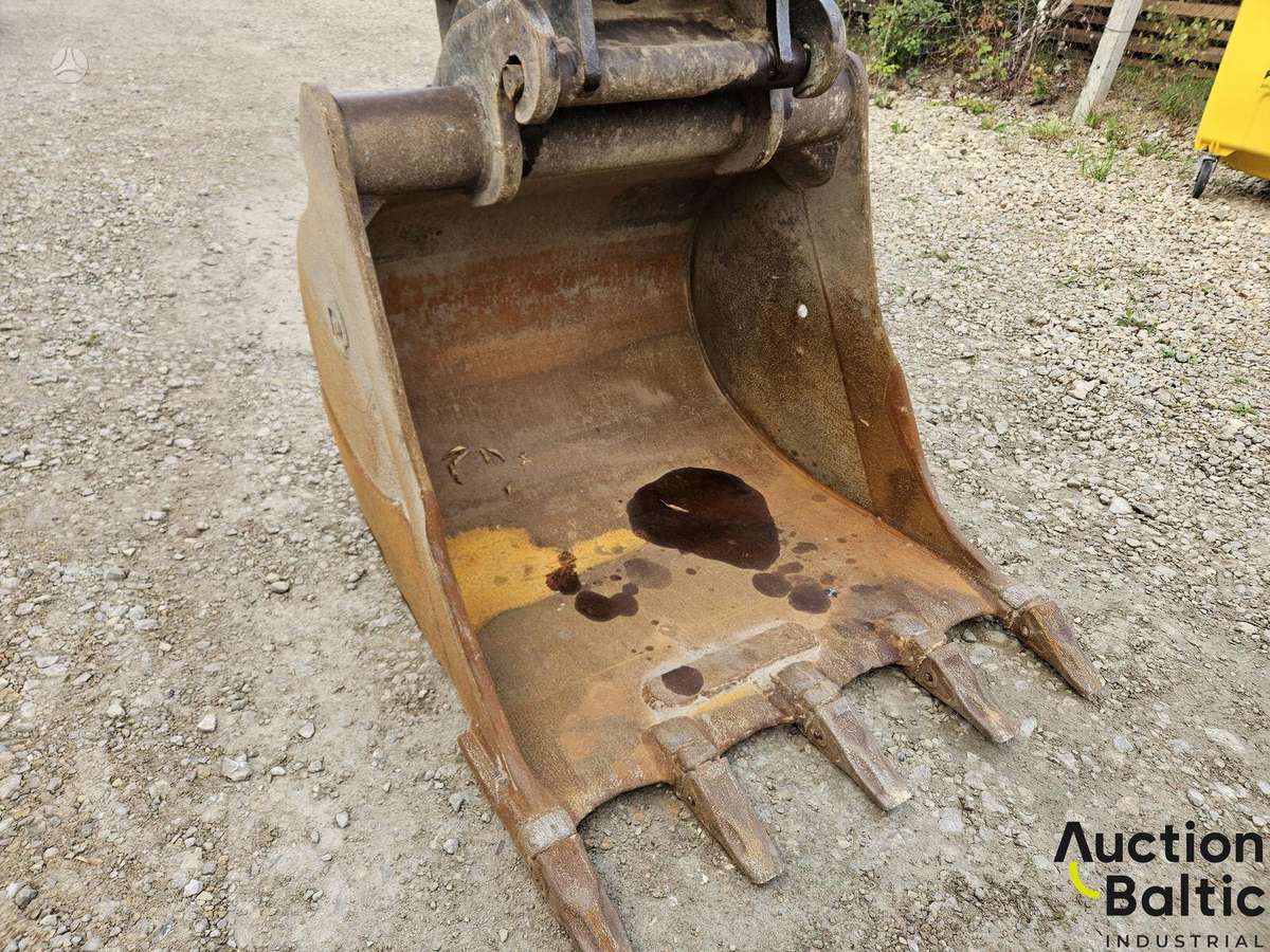 Komatsu PC210LC-11, экскаваторы