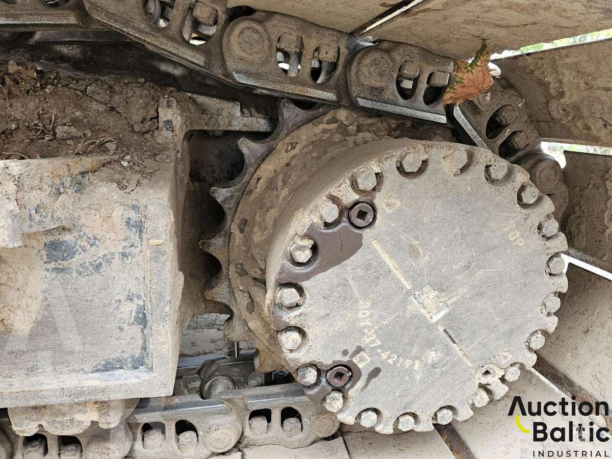 Komatsu PC210LC-11, экскаваторы