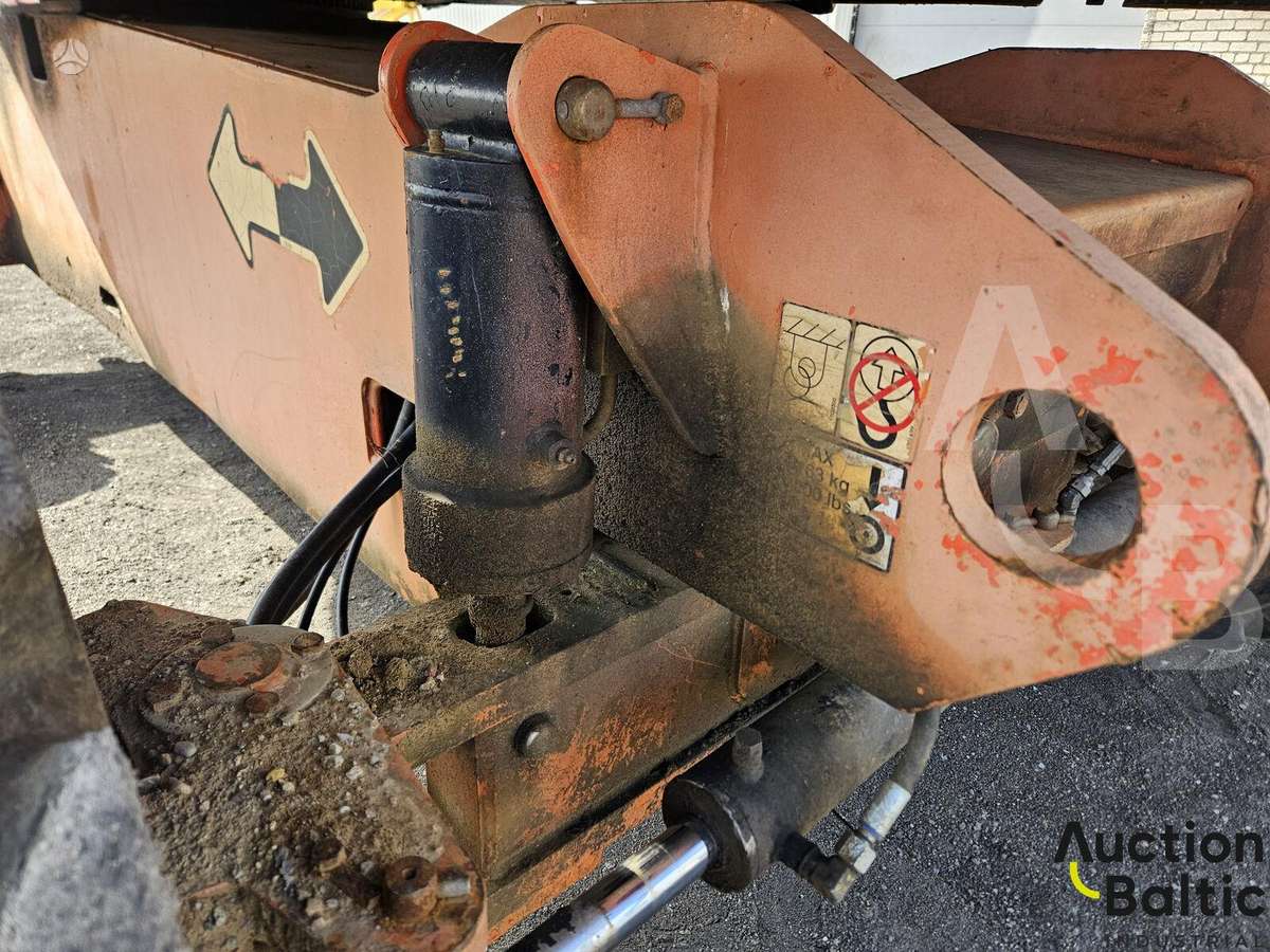 JLG 860 SJ, локтевые подъёмники