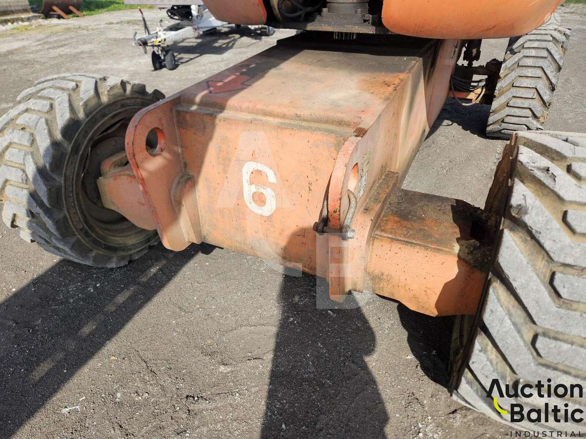 JLG 860 SJ, локтевые подъёмники