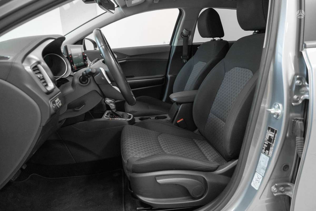 Kia Ceed, 1.6 l., hatchback