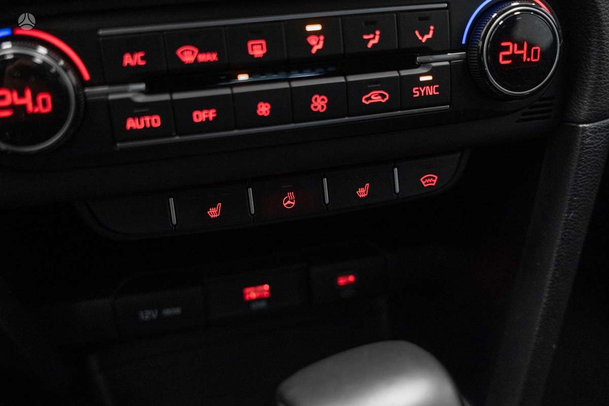 Kia Ceed, 1.6 l., Хэтчбек