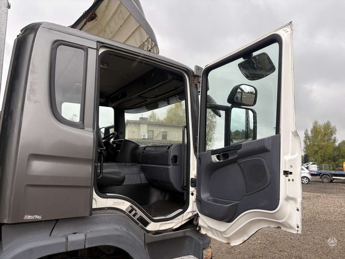 Scania P230, isothermal trucks