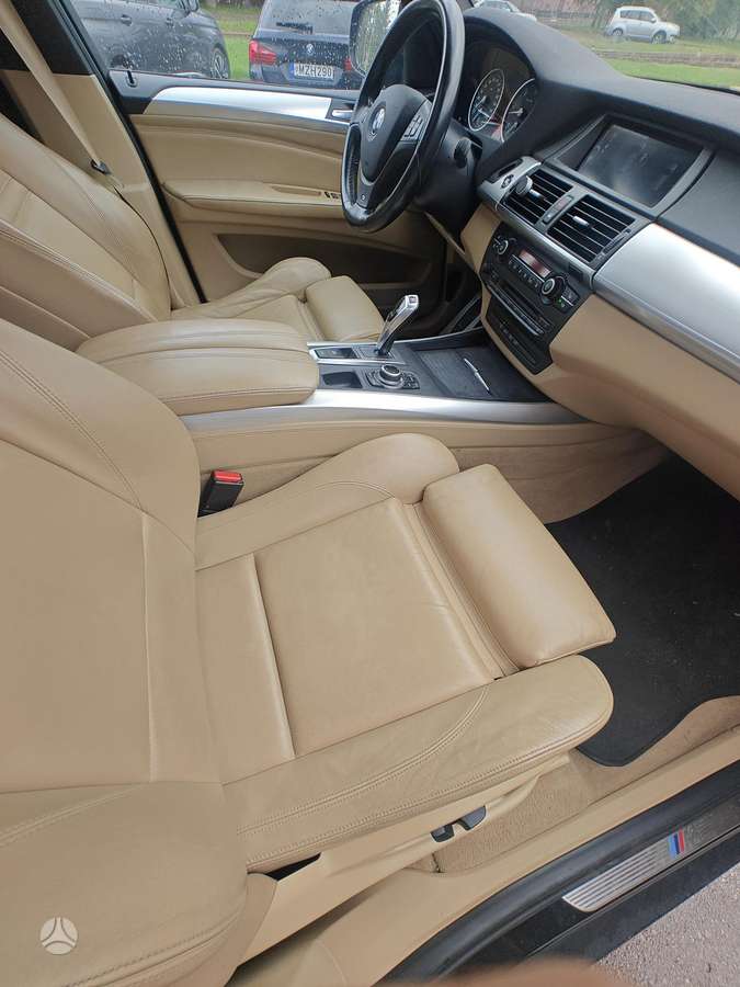 BMW X5, 3.0 l., Внедорожник / Кроссовер